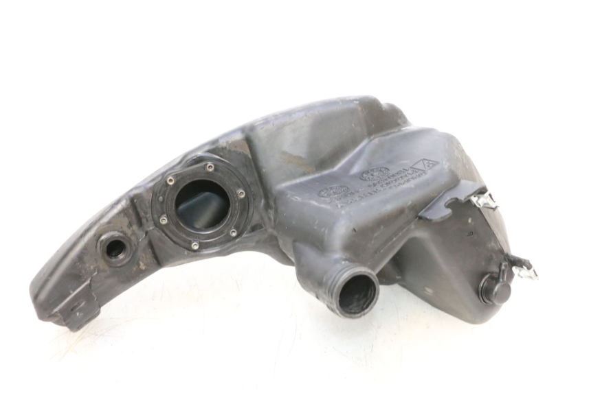 photo de FUEL TANK PIAGGIO ZIP 4T 50 (2018 - 2020) - Technical close-up