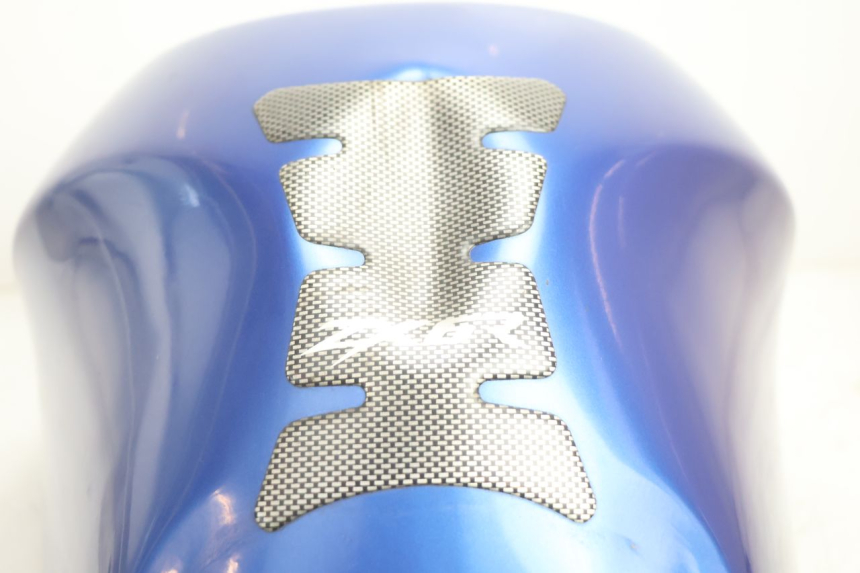 photo de FUEL TANK KAWASAKI ZX-6R ZX6R 600 (1995 - 1997) - High-resolution close-up