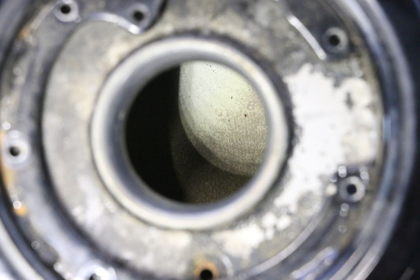 photo de FUEL TANK KAWASAKI ZZR 600 (1995 - 2004) - Detailed visual inspection