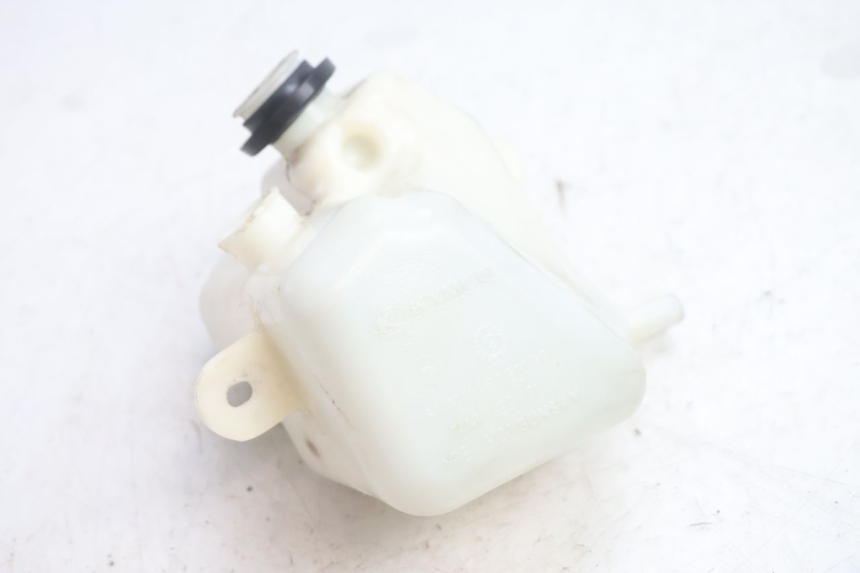 photo de OIL TANK KYMCO AGILITY FR 2T 50 (2012 - 2017) - Zoom on usage condition