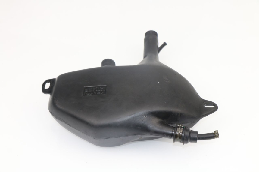 photo de OIL TANK APRILIA AMICO 50 (1992 - 1995) - Component detail