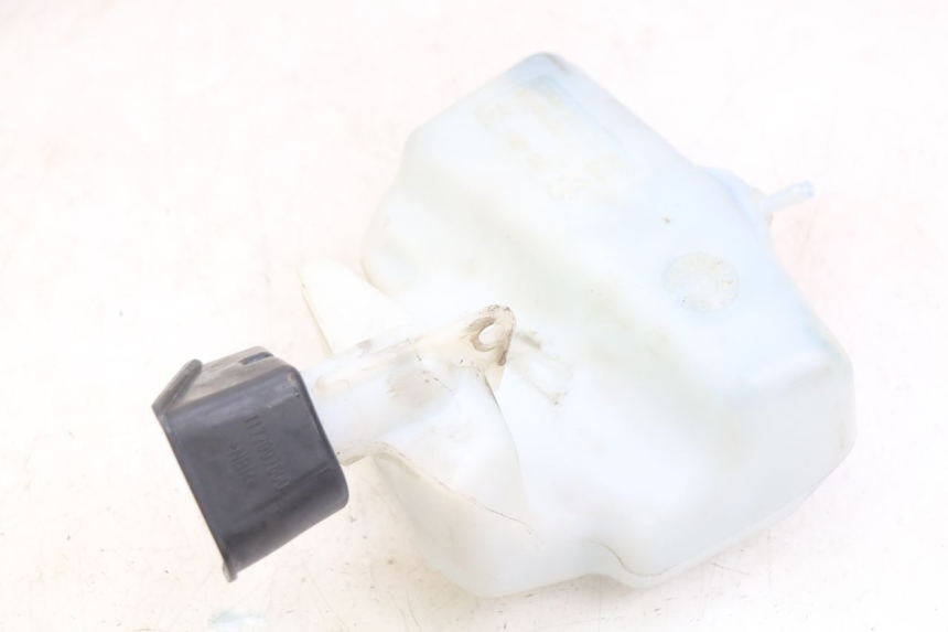 photo de OIL TANK PEUGEOT CITYSTAR 50 (2013 - 2017) - Zoom on usage condition