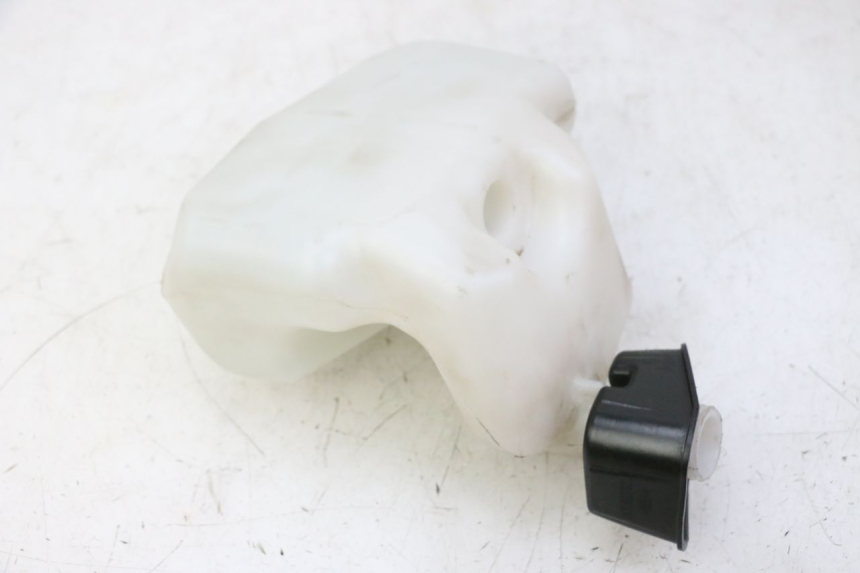 photo de OIL TANK PEUGEOT CITYSTAR 50 (2013 - 2017) - Main view