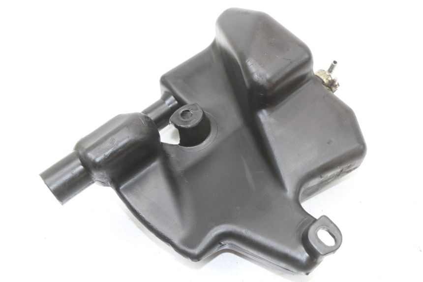 photo de OIL TANK PIAGGIO FLY 2T 50 (2004 - 2017) - Technical close-up