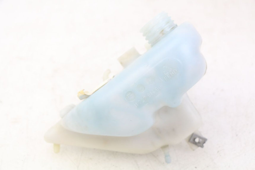 photo de OIL TANK PEUGEOT FOX 50 (1995 - 2003) - Zoom on usage condition