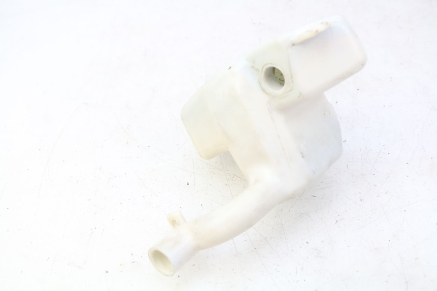 photo de OIL TANK PEUGEOT KISBEE 2T 50 (2010 - 2017) - Zoom on usage condition