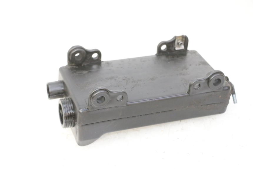 photo de OIL TANK RIEJU MRT 50 (2018 - 2021) - Alternative perspective