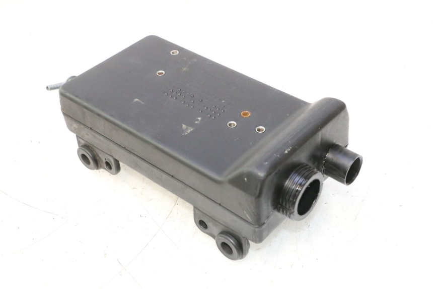 photo de OIL TANK RIEJU MRT PRO SUPERMOTARD 50 (2007 - 2018) - Main view