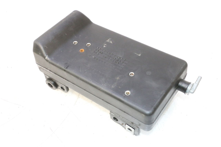 photo de OIL TANK RIEJU MRT PRO SUPERMOTARD 50 (2007 - 2018) - Zoom on usage condition