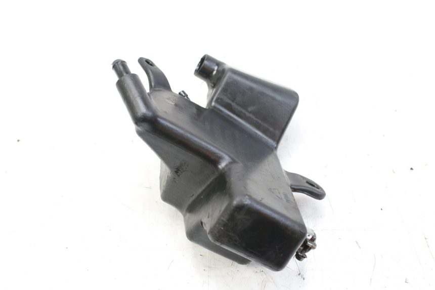 photo de OIL TANK PIAGGIO NEW TYPHOON 50 (2018 - 2021) - Fixing points details