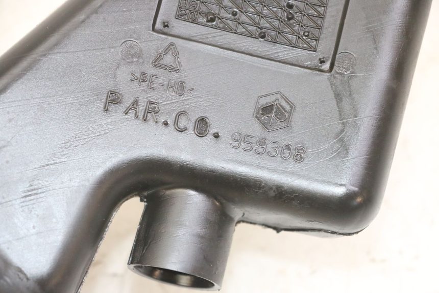 photo de OIL TANK PIAGGIO NRG POWER PUREJET 50 (2018 - 2021) - Zoom on usage condition