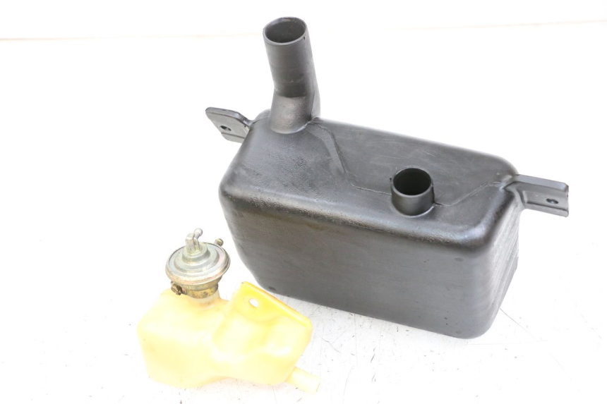 photo de OIL TANK GILERA RUNNER LC 50 (1997 - 1998) - Main view