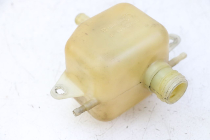 photo de OIL TANK PEUGEOT SATELIS 125 (2006 - 2009) - Alternative perspective