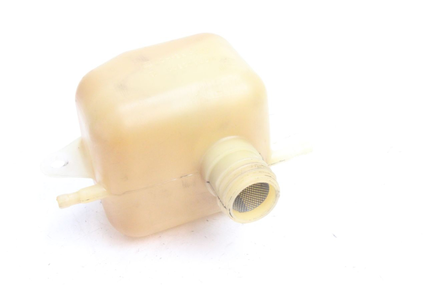 photo de OIL TANK PEUGEOT SATELIS 125 (2006 - 2009) - Zoom on usage condition