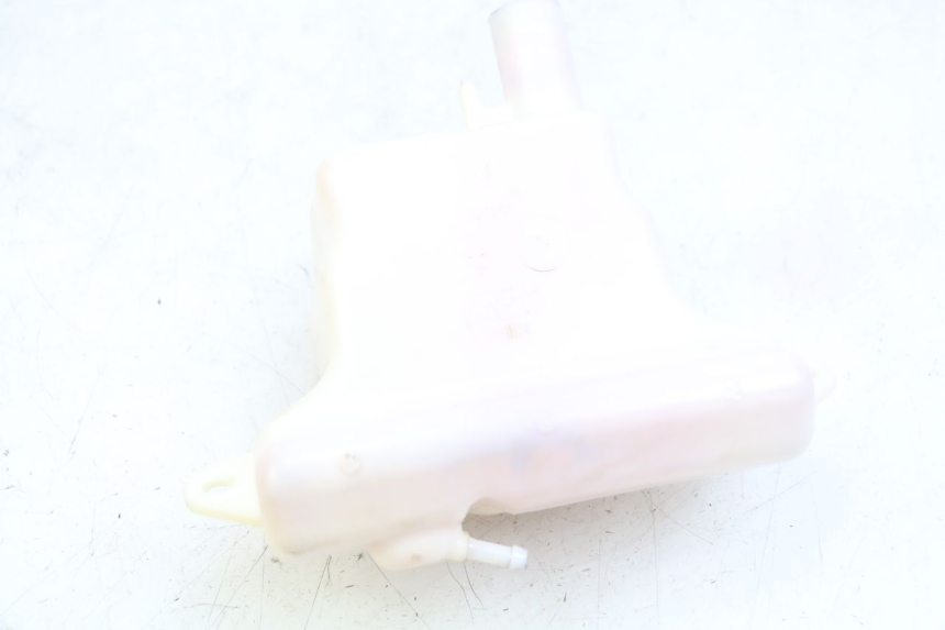 photo de OIL TANK PEUGEOT SPEEDFIGHT 3 AIR 50 (2009 - 2015) - Zoom on usage condition