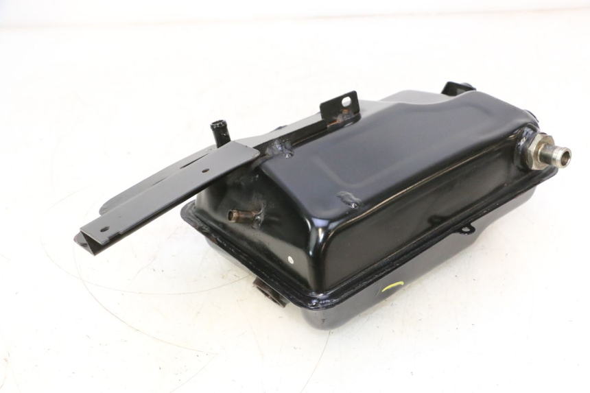photo de OIL TANK CAN-AM SPYDER RS 1000 (2008 - 2012) - Product overview
