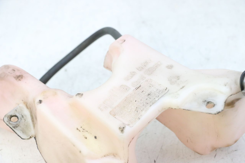 photo de OIL TANK APRILIA SR R 2T LC 50 (2018 - 2021) - Technical close-up