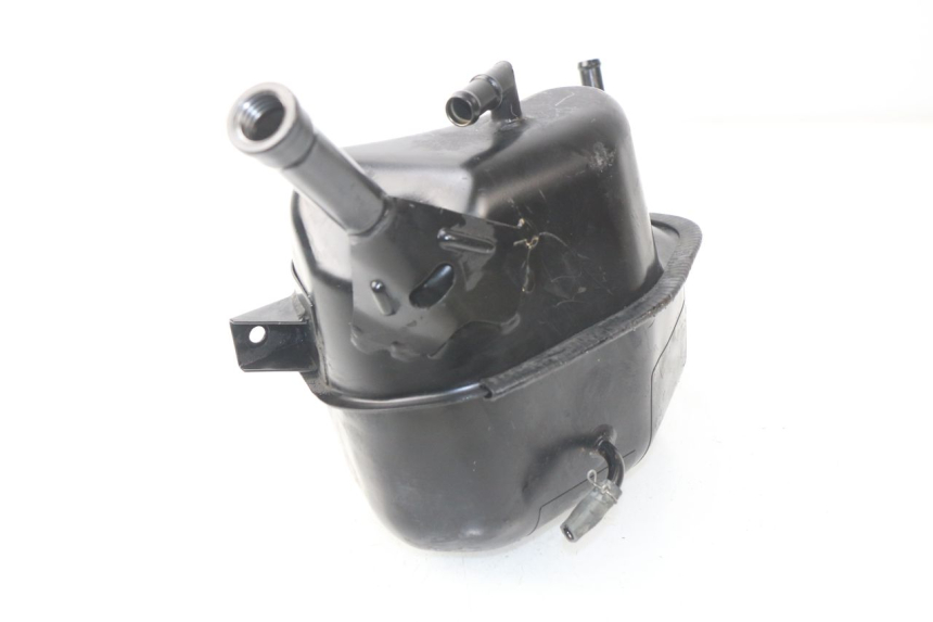 photo de OIL TANK YAMAHA TDM ABS 900 (2002 - 2014) - Technical close-up