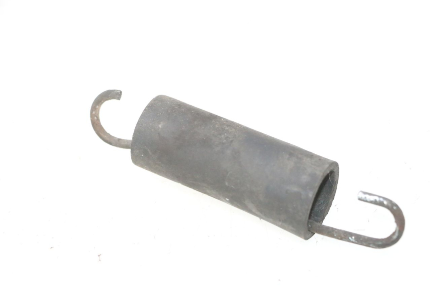 photo de MAIN STAND SPRING YAMAHA YP MAJESTY 125 (1998 - 2001) - Zoom on usage condition