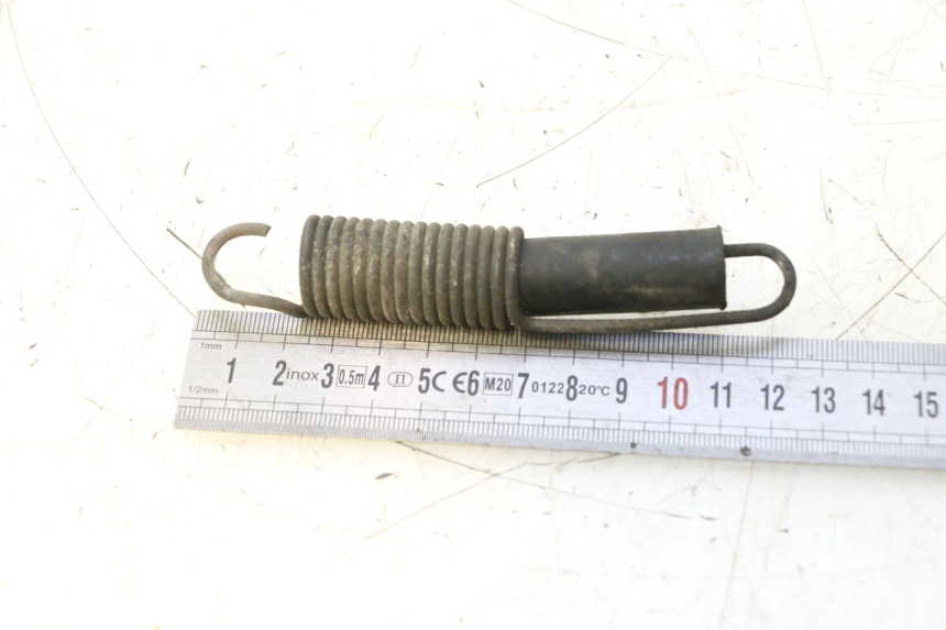 photo de MAIN STAND SPRING YAMAHA YP MAJESTY 125 (2002 - 2006) - Zoom on usage condition