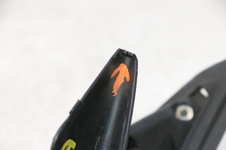photo de RIGHT MIRROR APRILIA ATLANTIC S 125 (2010 - 2013) - Fixing points details