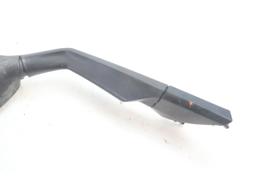photo de RIGHT MIRROR BMW C SPORT 650 (2015 - 2021) - Fixing points details