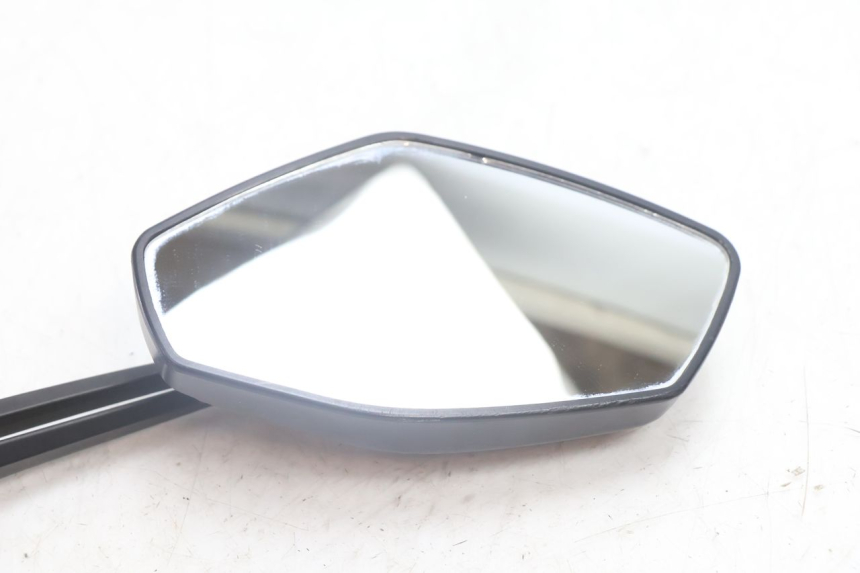 photo de RIGHT MIRROR TNT MOTOR GRIDO 2T 50 (2010 - 2019) - Zoom on usage condition
