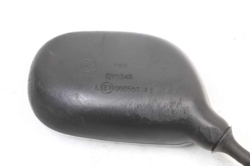 photo de RIGHT MIRROR PEUGEOT KISBEE 4T 50 (2010 - 2017) - Fixing points details