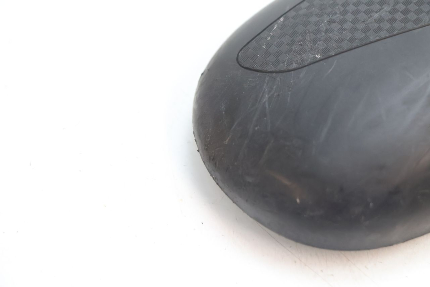 photo de RIGHT MIRROR PEUGEOT LUDIX ONE 50 (2004 - 2013) - Fixing points details
