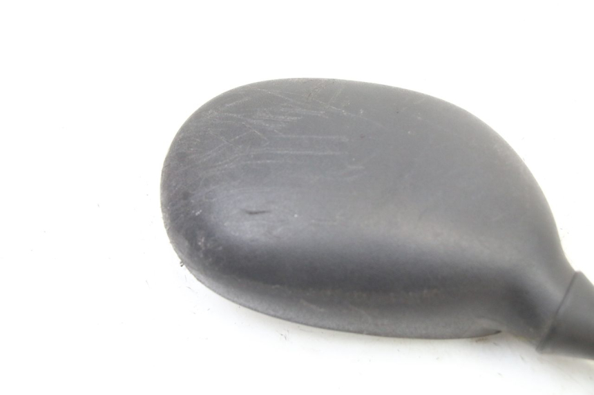 photo de RIGHT MIRROR PEUGEOT KISBEE 4T 50 (2018 - 2022) - Surface and material condition