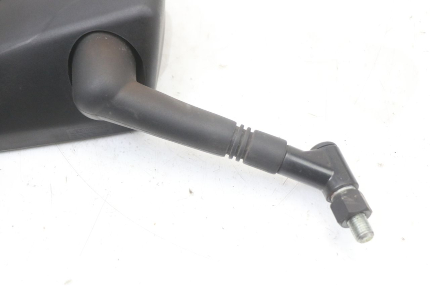 photo de RIGHT MIRROR PEUGEOT SATELIS 125 (2010 - 2012) - Surface and material condition