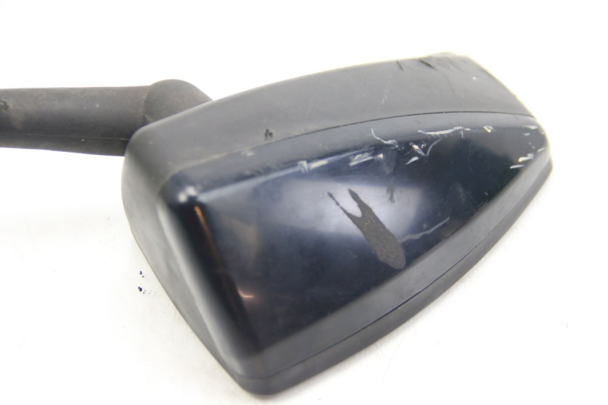 photo de RIGHT MIRROR PEUGEOT SATELIS COMPRESSOR K15 125 (2006 - 2009) - Zoom on usage condition