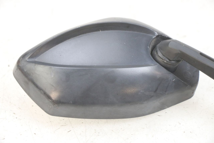 photo de RIGHT MIRROR PEUGEOT SPEEDFIGHT 4 4T 50 (2015 - 2020) - Zoom on usage condition