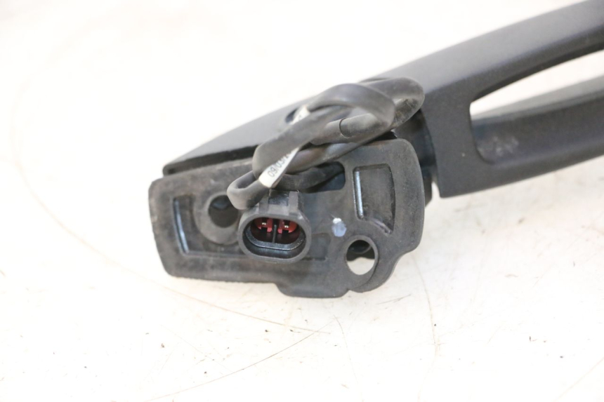 photo de RIGHT MIRROR CAN-AM SPYDER RS 1000 (2008 - 2012) - Zoom on usage condition