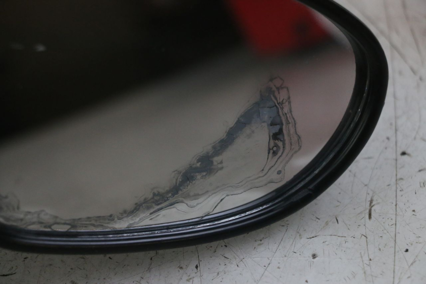 photo de RIGHT MIRROR YAMAHA TDM ABS 900 (2002 - 2014) - Technical close-up