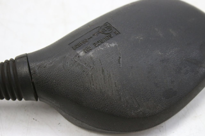 photo de RIGHT MIRROR SUZUKI UH BURGMAN 125 (2002 - 2006) - Surface and material condition