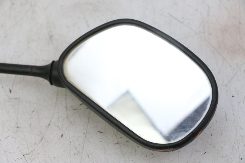 photo de RIGHT MIRROR PEUGEOT VIVACITY NEW 4T 50 (2008 - 2017) - Fixing points details