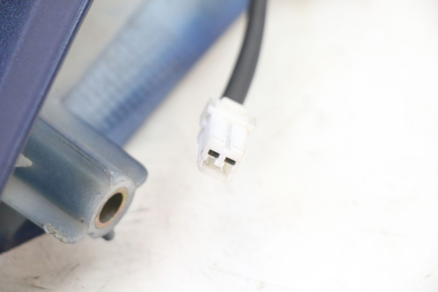 photo de RIGHT MIRROR PIAGGIO X9 EVOLUTION 125 (2003 - 2007) - Zoom on usage condition