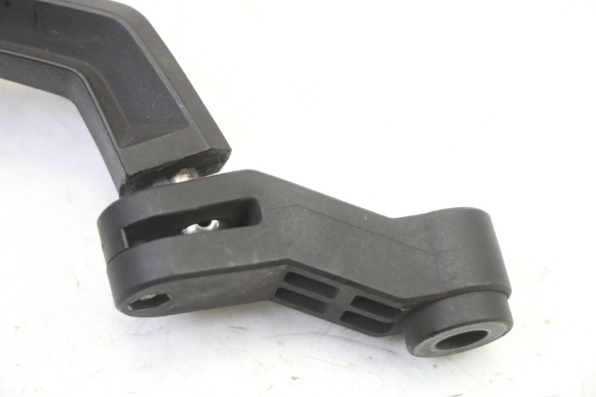 photo de RIGHT MIRROR YAMAHA XJ6 ABS 600 (2008 - 2016) - Markings and original references