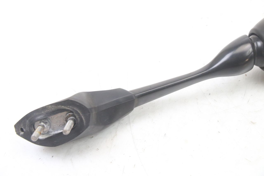 photo de RIGHT MIRROR YAMAHA FZS FAZER 600 (2001 - 2003) - Zoom on usage condition