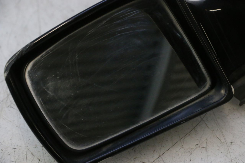 photo de LEFT MIRROR SUZUKI BURGMAN EXECUTIVE ABS 650 (2006 - 2012) - Distinctive features