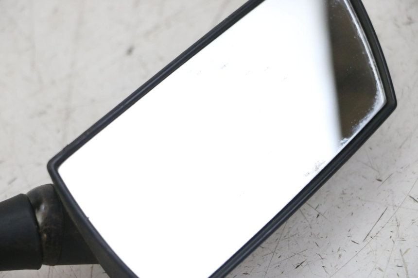 photo de LEFT MIRROR DERBI SENDA R X-TREME 50 (2006 - 2010) - Zoom on usage condition