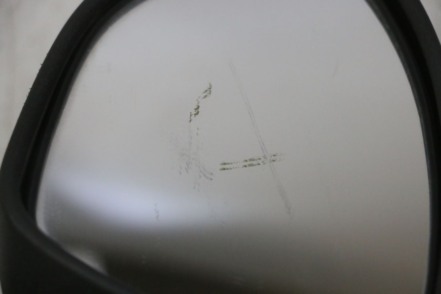 photo de LEFT MIRROR PEUGEOT ELYSTAR 125 (2002 - 2007) - Zoom on usage condition