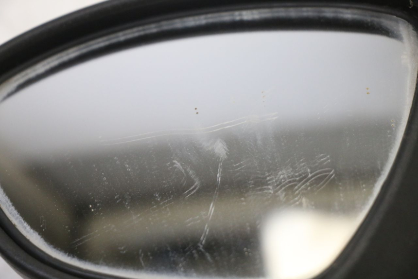 photo de LEFT MIRROR PEUGEOT ELYSTAR 50 (2002 - 2014) - Zoom on usage condition