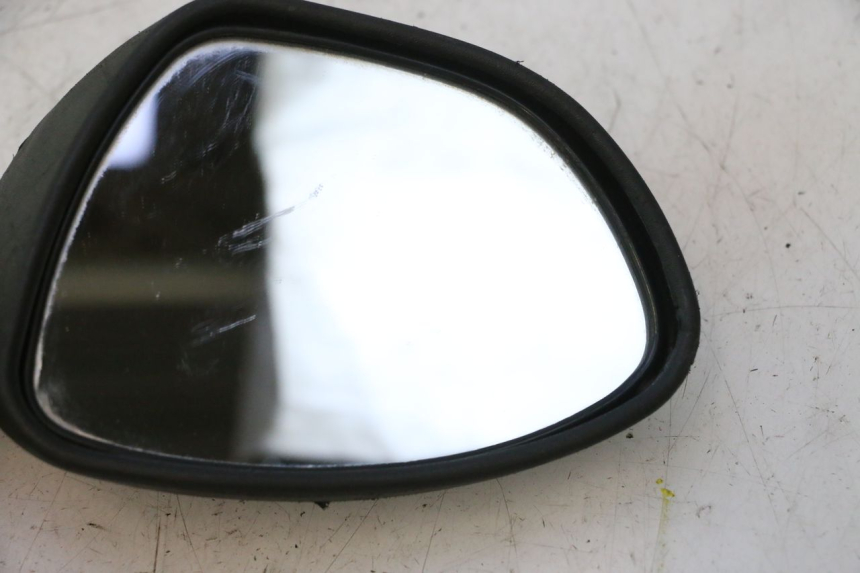 photo de LEFT MIRROR PEUGEOT ELYSTAR 50 (2002 - 2014) - Zoom on usage condition
