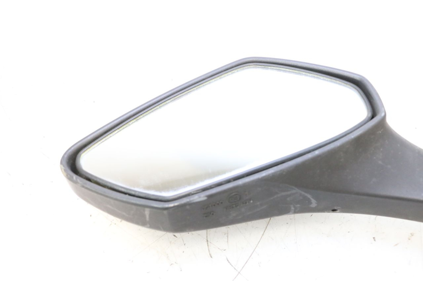 photo de LEFT MIRROR SYM GTS EVO 125 (2009 - 2013) - Zoom on usage condition