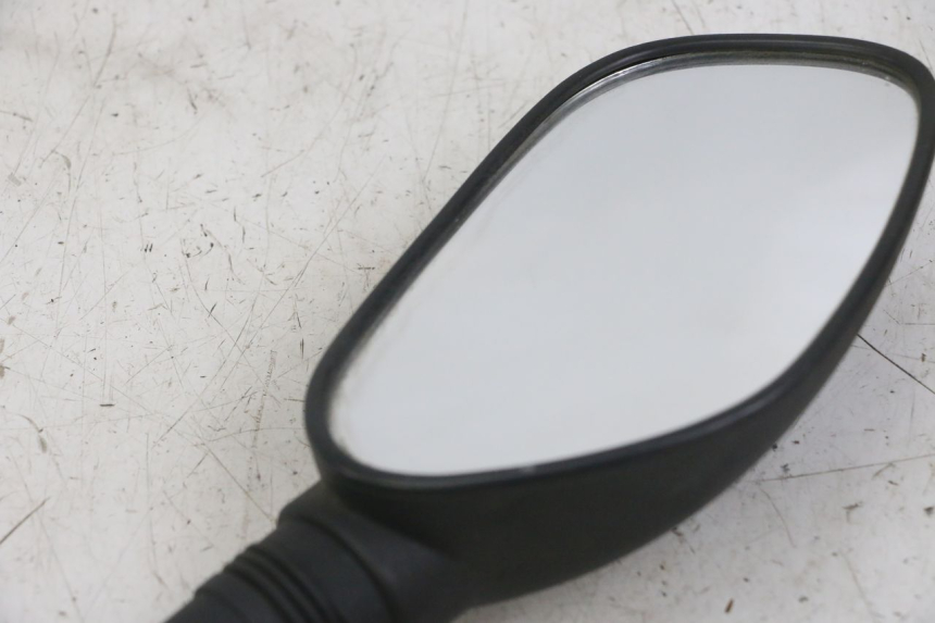 photo de LEFT MIRROR PEUGEOT JET FORCE CARBU 50 (2003 - 2016) - Zoom on usage condition