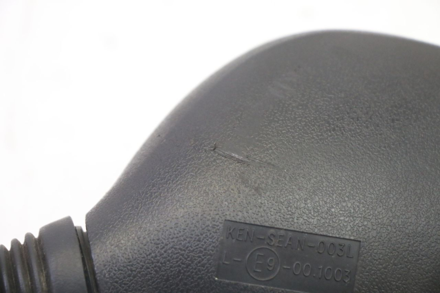 photo de LEFT MIRROR PIAGGIO MP3 125 (2006 - 2014) - Surface and material condition