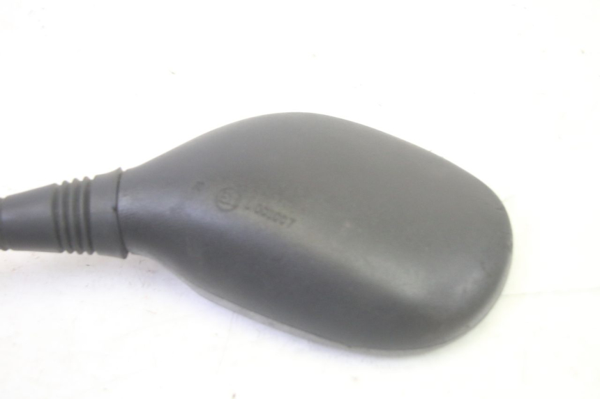 photo de LEFT MIRROR PIAGGIO MP3 RL 250 (2006 - 2010) - Fixing points details