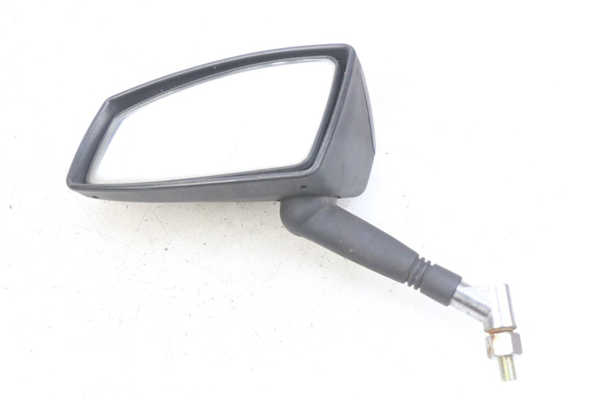 photo de LEFT MIRROR PEUGEOT SATELIS 125 (2006 - 2009) - Zoom on usage condition